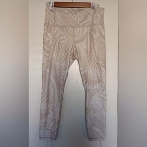 Athleta Salutation Zuma Stash Pocket 7/8 Tight Abalone Beige White Size …
